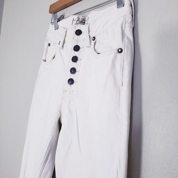 Free People Blossom White Rigid High Rise Ankle Jean 24 Frayed Hem NEW - Picture 7 of 12
